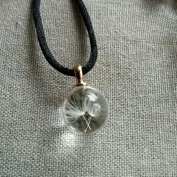 Dainty Dandelion Seed Wish Necklace - Picture 2 of 4